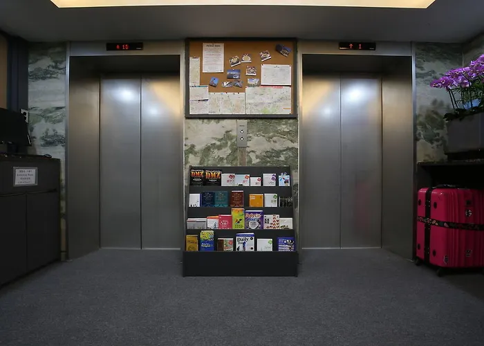 Hostel Philstay Myeongdong *
